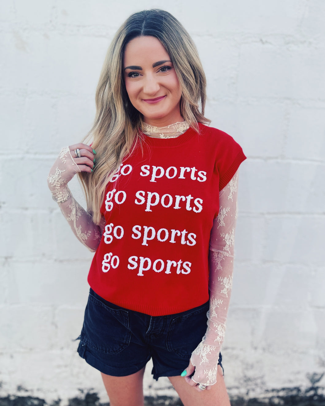 GO SPORTS SWEATER VEST