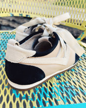 Load image into Gallery viewer, FREE PEOPLE: ACES TENNIS SHOE - BLACK/OYSTER COMBO
