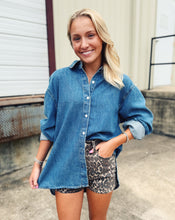 Load image into Gallery viewer, STEVE MADDEN: MERRIT TOP - ARCTIC BLUE
