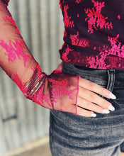 Load image into Gallery viewer, FREE PEOPLE: TWO TONE LADY LUXE TOP - ZINFANDEL COMBO
