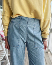 Load image into Gallery viewer, FREE PEOPLE: BREEZY DENIM PULL ON - DUSK
