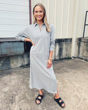 Load image into Gallery viewer, Z SUPPLY: ASPEN MAXI SWEATSHIRT DRESS - CLASSIC HEATHER GREY
