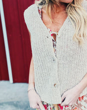 Load image into Gallery viewer, SADIE &amp; SAGE: ASHTIN CARDI VEST - TAUPE IVORY (M)
