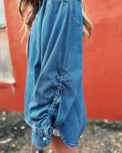 Load image into Gallery viewer, STEVE MADDEN: MERRIT TOP - ARCTIC BLUE
