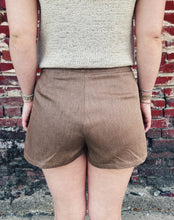 Load image into Gallery viewer, SADIE &amp; SAGE: ARROYO SHORTS - WASHED TAUPE
