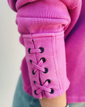 Load image into Gallery viewer, FREE PEOPLE: LAPIS CUFF TOP - PLUMDROP
