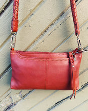 Load image into Gallery viewer, HOBO: DARCY CROSSBODY - KINDILING BROWN
