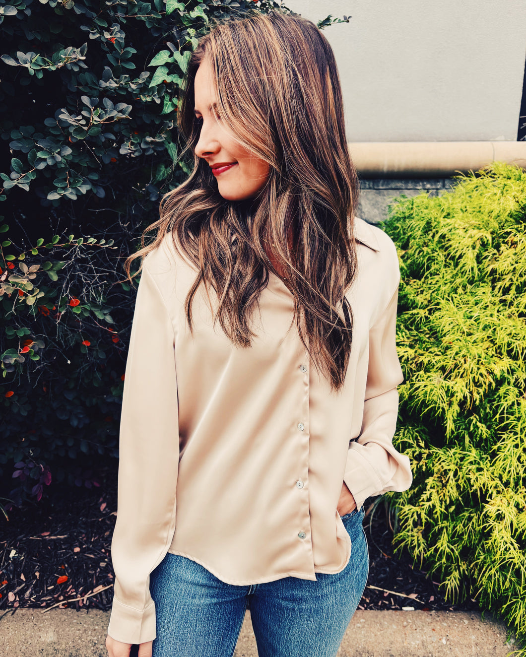 SILKY LAYERING TOP - CHAMPAGNE