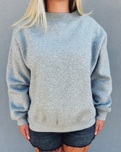 Load image into Gallery viewer, FLEECE WIDE NECK PULLOVER - HEATHER GREY
