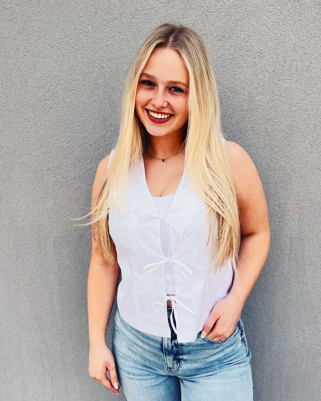 STEVE MADDEN: ALIZA TOP - WHITE