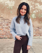 Load image into Gallery viewer, Z SUPPLY: WARM WISHES TURTLENECK SWEATER - SILVERLAKE
