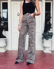 Load image into Gallery viewer, DAZE: FAR OUT HIGH RISE WIDE LEG - COOL CAT
