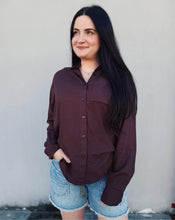 Load image into Gallery viewer, Z SUPPLY: ALFIE BUTTON UP SHIRT - CHOCOLATE CHERRY
