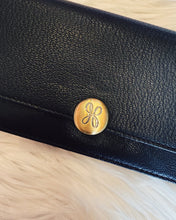 Load image into Gallery viewer, HOBO: HUTTON LARGE WALLET - BLACK
