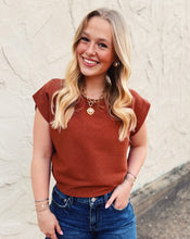 Load image into Gallery viewer, SADIE &amp; SAGE: SOFT CEDAR TAPERED KNIT TOP - RUST
