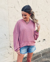 Load image into Gallery viewer, FREE PEOPLE: SKYLINE TEE - ROSE RAISIN
