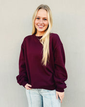 Load image into Gallery viewer, Z SUPPLY: BOYFRIEND SWEATSHIRT - MERLOT

