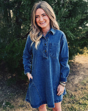 Load image into Gallery viewer, STEVE MADDEN: EDITH DRESS - DARK DENIM
