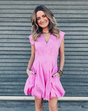 Load image into Gallery viewer, STEVE MADDEN: GALE DRESS - PINK TAFFY
