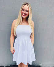 Load image into Gallery viewer, STEVE MADDEN: LOTTY DRESS - WHITE
