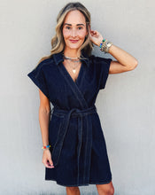 Load image into Gallery viewer, STEVE MADDEN: ODIE DRESS - WASHED DENIM
