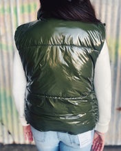 Load image into Gallery viewer, DELUC: MARMI PUFFER VEST - ARMY
