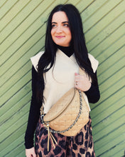 Load image into Gallery viewer, HOBO: MIRI BELT BAG - DUSTY GOLD
