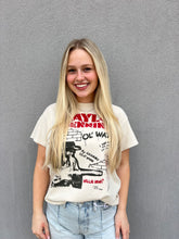Load image into Gallery viewer, DAYDREAMER: TOUR TEE - WAYLON JENNINGS OL&#39; WAYLON TOUR
