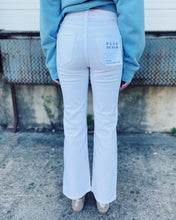 Load image into Gallery viewer, DAZE: SHY GIRL JEAN - LAMB VINTAGE
