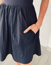 Load image into Gallery viewer, STEVE MADDEN: TOTTENHAM DRESS - BLACK/WHITE
