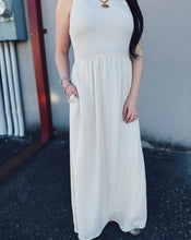 Load image into Gallery viewer, Z SUPPLY: CHARLOTTE MIDI DRESS - CRYSTAL
