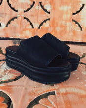 Load image into Gallery viewer, FREE PEOPLE: HARBOR FLATFORM - BLACK

