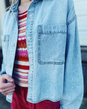 Load image into Gallery viewer, DAZE: THE EDITOR CROPPED BUTTON UP - CALL ME
