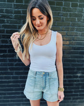 Load image into Gallery viewer, FREE PEOPLE: CLEAN LINES MUSCLE CAMI - WHITE
