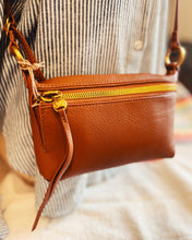 Load image into Gallery viewer, HOBO: RUN ABOUT CROSSBODY - WARM HONEY
