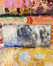 Load image into Gallery viewer, HOBO: RACHEL TRIFOLD WALLET - BLUE PEWTER
