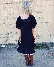 Load image into Gallery viewer, BILA: MOSAIC DRESS - BLACK
