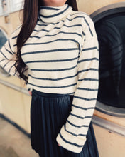 Load image into Gallery viewer, STEVE MADDEN: NARSHA SWEATER - IVORY STRIPE
