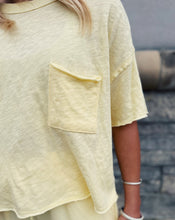 Load image into Gallery viewer, Z SUPPLY: EVERYDAY POCKET TEE - SUNNYSIDE
