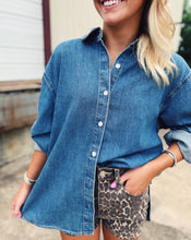 Load image into Gallery viewer, STEVE MADDEN: MERRIT TOP - ARCTIC BLUE
