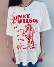 Load image into Gallery viewer, DAYDREAMER: MERCH TEE - LAINEY WILSON BELL BOTTOM COUNTRY
