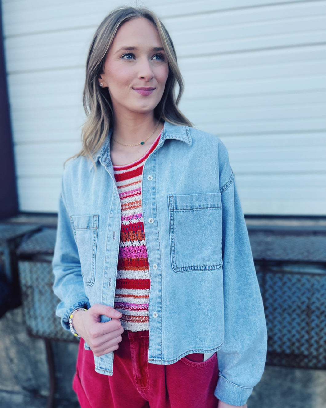 DAZE: THE EDITOR CROPPED BUTTON UP - CALL ME