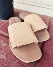 Load image into Gallery viewer, FREE PEOPLE: VERONA SLIDE SANDAL OILED SILT SUEDE
