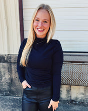 Load image into Gallery viewer, FREE PEOPLE: KENZIE LONG SLEEVE - BLACK

