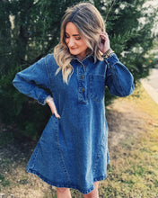 Load image into Gallery viewer, STEVE MADDEN: EDITH DRESS - DARK DENIM
