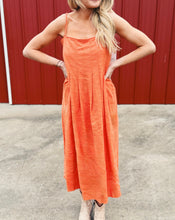 Load image into Gallery viewer, SADIE &amp; SAGE: GOOD DAY PLEATED MIDI DRESS - ORANGE
