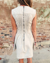Load image into Gallery viewer, STEVE MADDEN: IRINNA DRESS - SAND WASH
