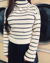 Load image into Gallery viewer, STEVE MADDEN: NARSHA SWEATER - IVORY STRIPE
