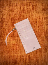 Load image into Gallery viewer, HOBO: CARTE CARD CASE - BLOSSOM
