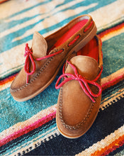 Load image into Gallery viewer, FREE PEOPLE: SEAS THE DAY MULE - LUGGAGE SUEDE
